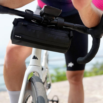 borsa da manubrio per bicicletta con ciclista
