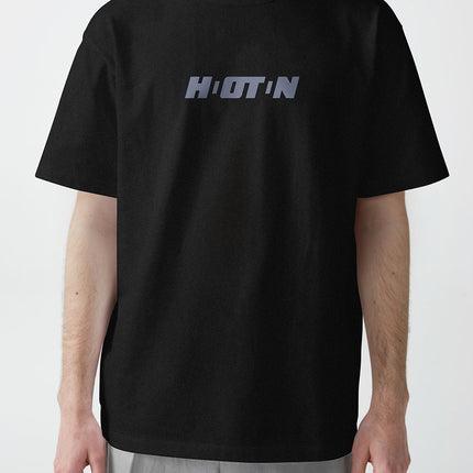 maglietta in cotone nera con logo HOTN vista frontale uomo